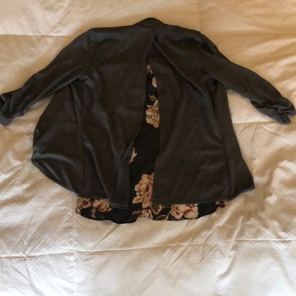 Grey jacket - Picture 2 of 2